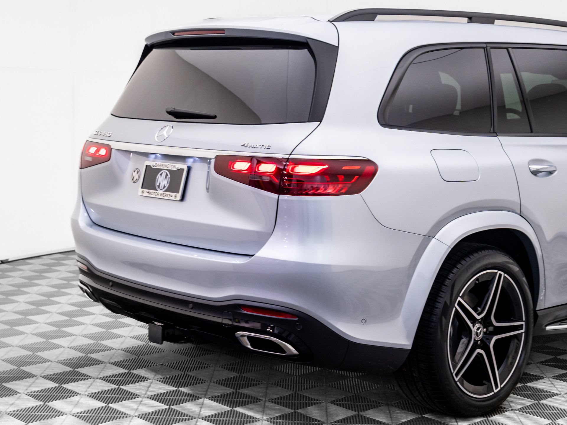 New 2026 Mercedes-Benz GLS 450 4MATIC image 40
