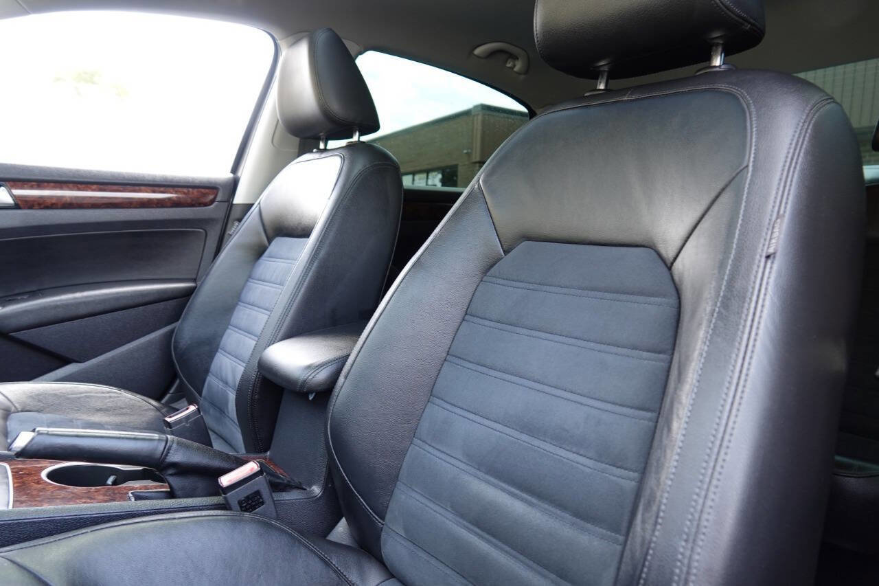 Used 2013 Volkswagen Passat TDI SEL Premium image 52