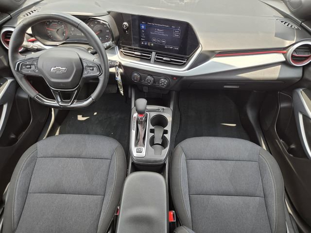 Used 2024 Chevrolet Trax RS FWD image 26