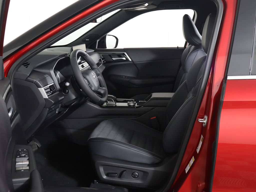 New 2026 Mitsubishi Outlander LE FWD image 26