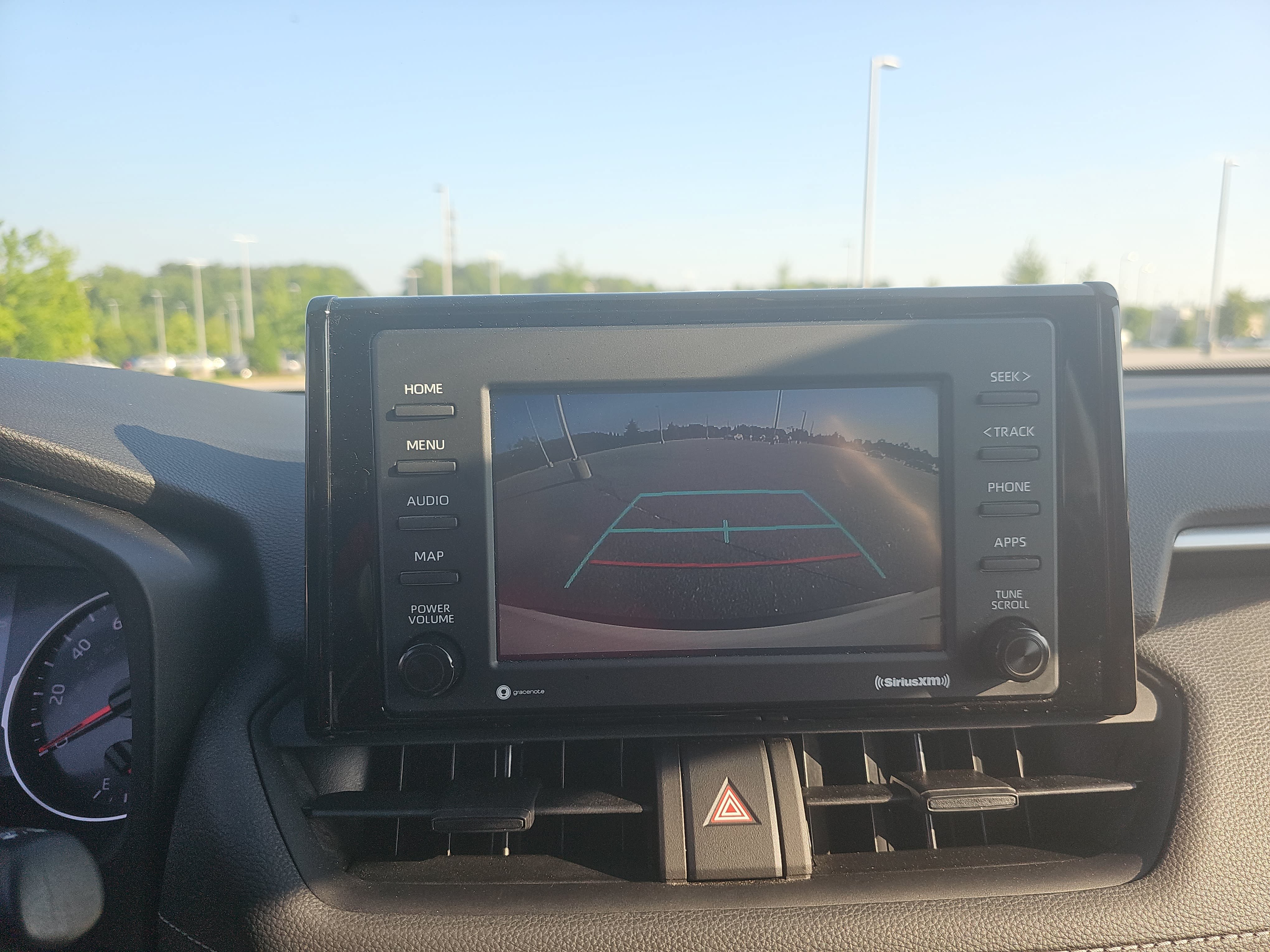 Used 2021 Toyota RAV4 XLE w/ Convenience Package FWD image 25