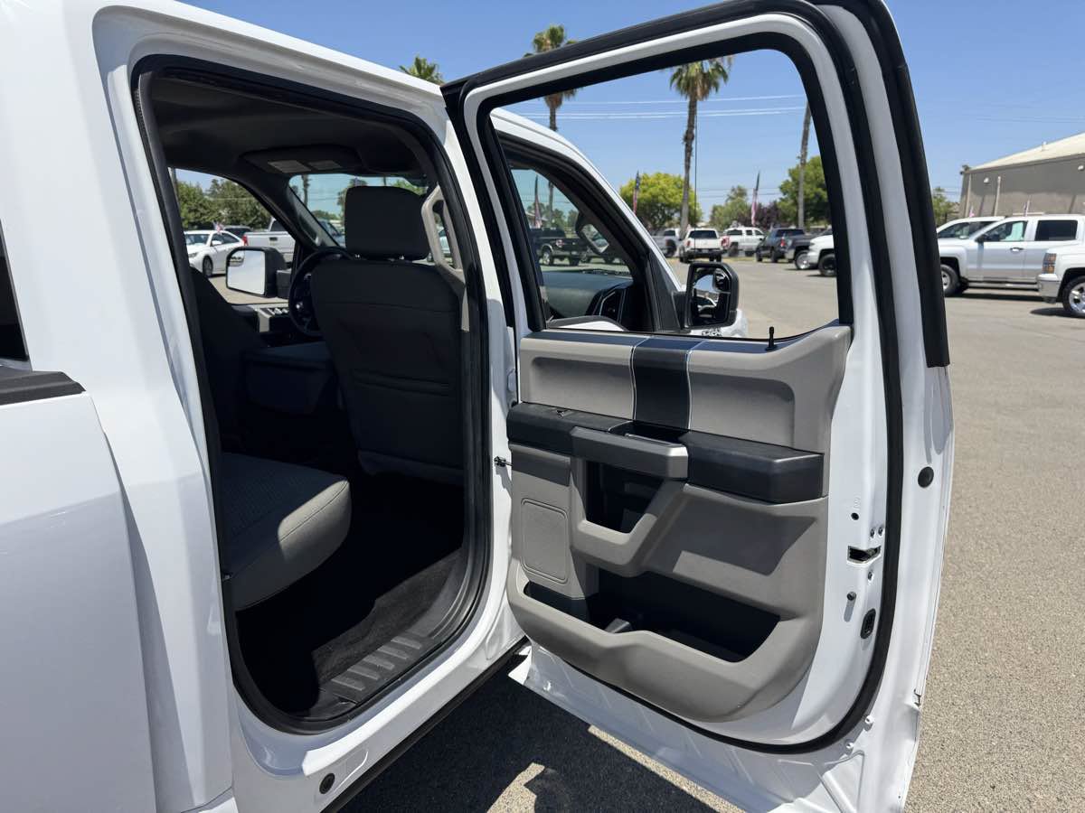 Used 2015 Ford F150 XLT RWD image 16
