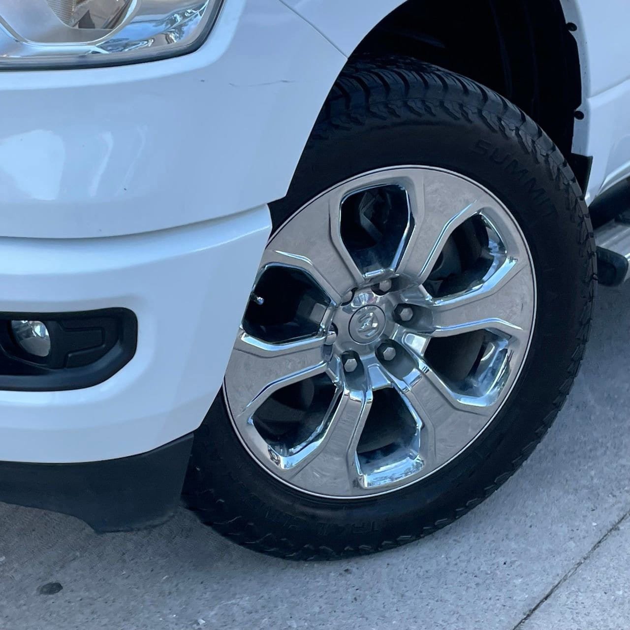 Used 2023 RAM 1500 Lone Star AWD/4WD image 9