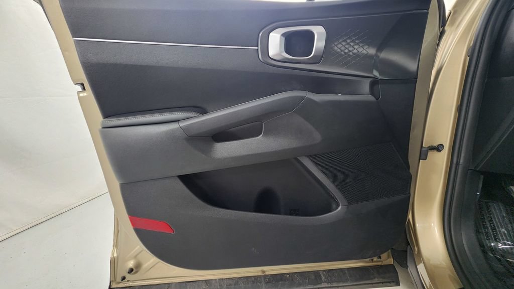 Used 2021 Kia Sorento S w/ Panoramic Sunroof Package FWD image 21