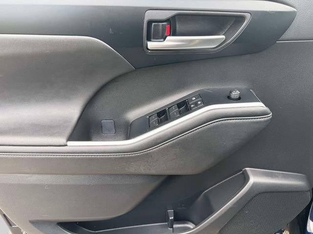 Certified 2025 Toyota Highlander XLE AWD/4WD image 21
