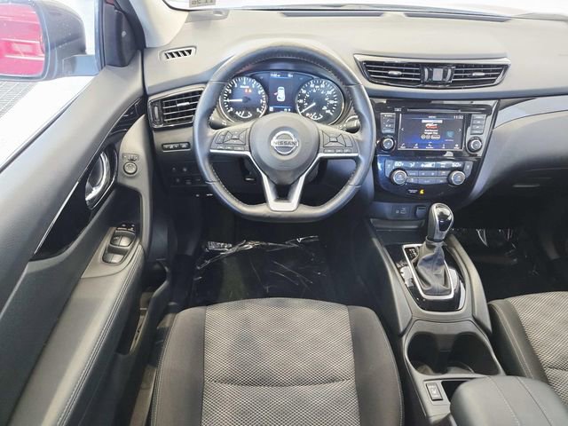 Used 2021 Nissan Rogue Sport SV image 7