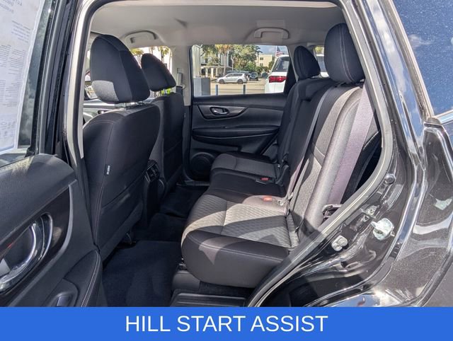 Used 2019 Nissan Rogue SV image 9