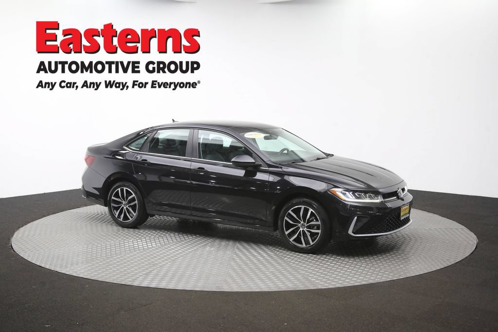 Used 2025 Volkswagen Jetta SE FWD image 48