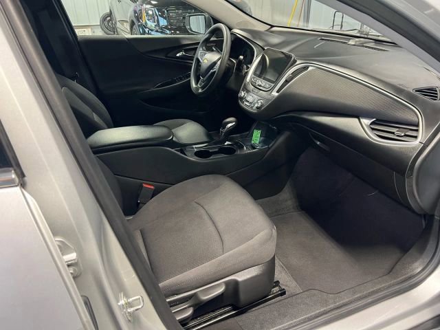 Used 2022 Chevrolet Malibu LS FWD image 11