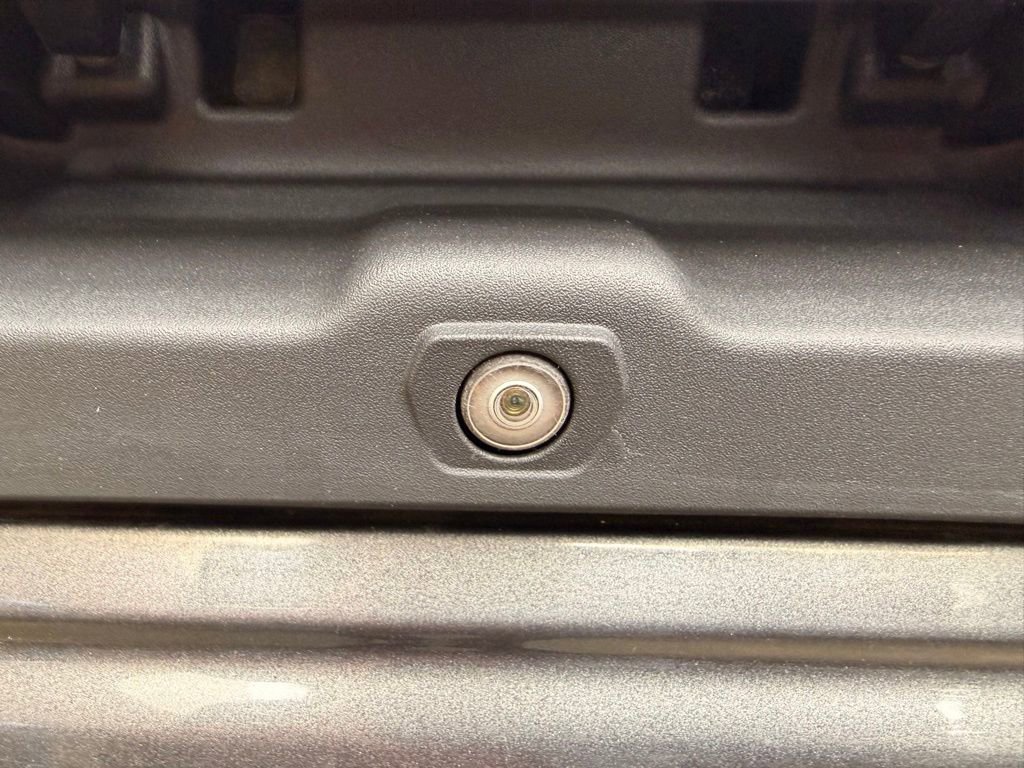 Used 2015 Ford F150 XLT w/ Equipment Group 302A Luxury image 7