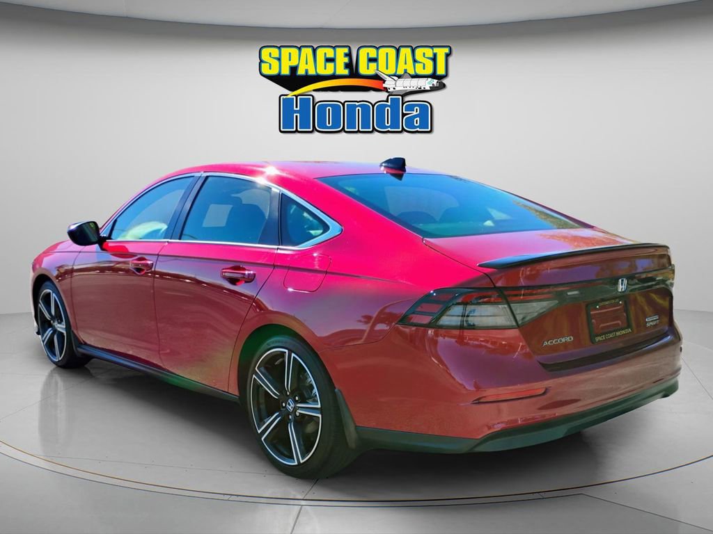 Used 2025 Honda Accord Sport image 7