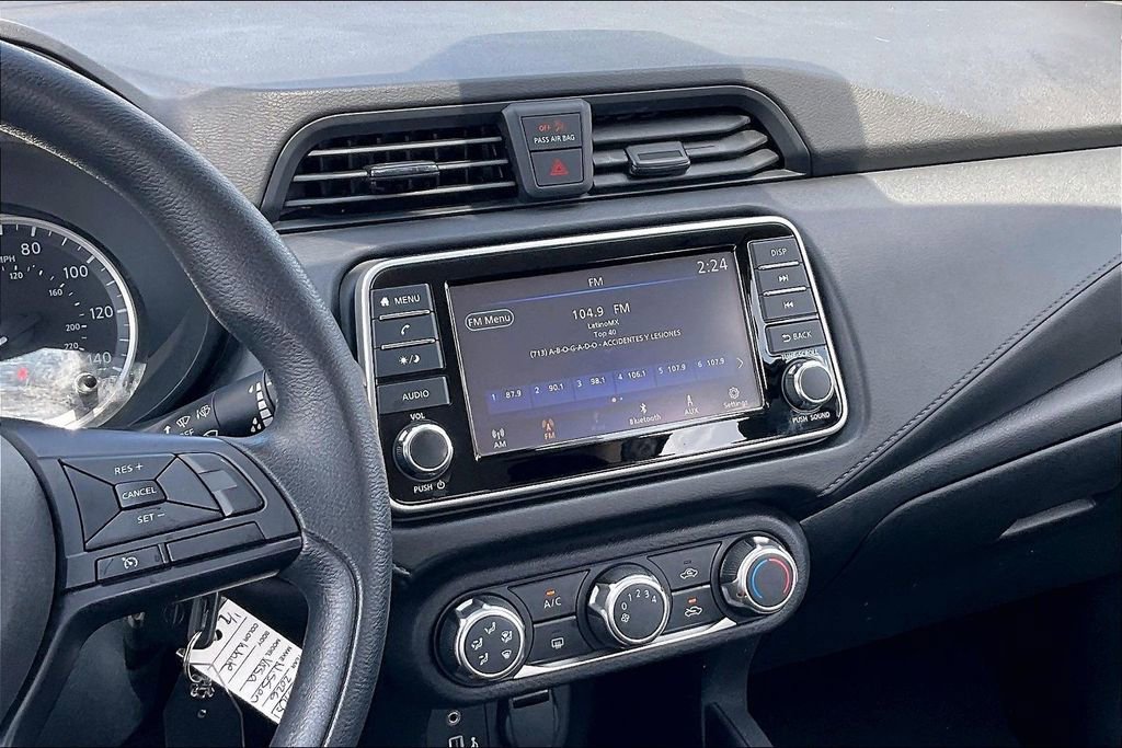 Used 2023 Nissan Versa S FWD image 9
