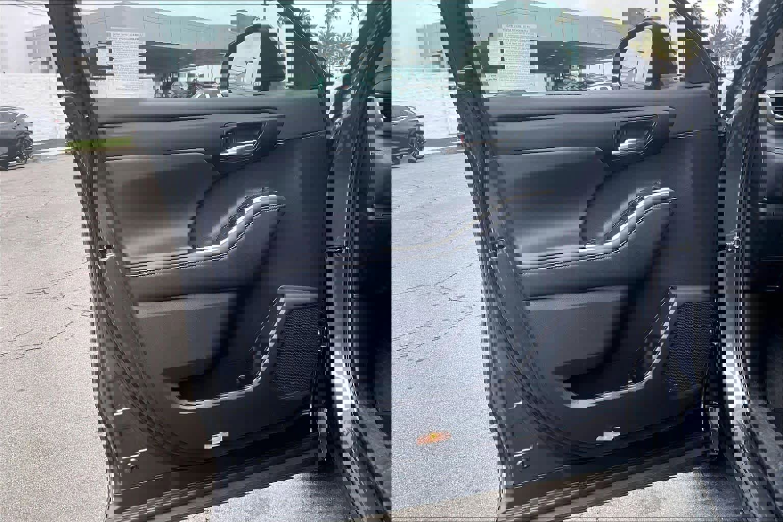 Used 2023 Toyota Highlander XLE image 21