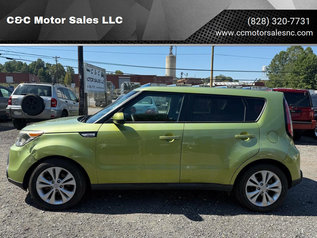 Used 2015 Kia Soul + image 1