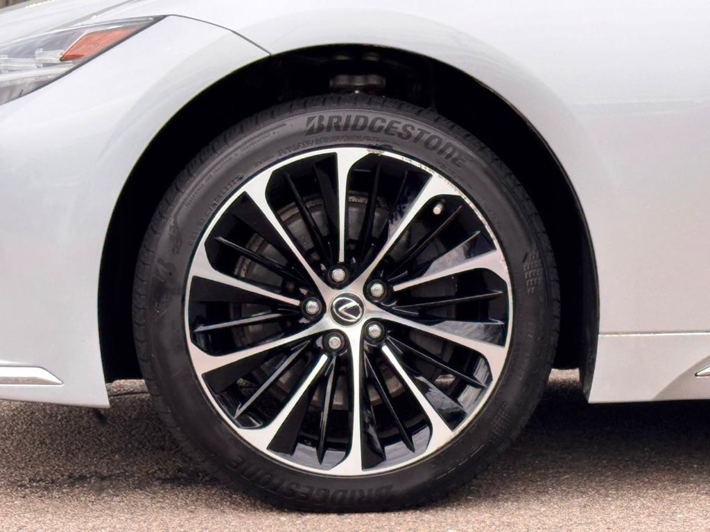 Used 2022 Lexus LS 500 AWD w/ Luxury Package image 11