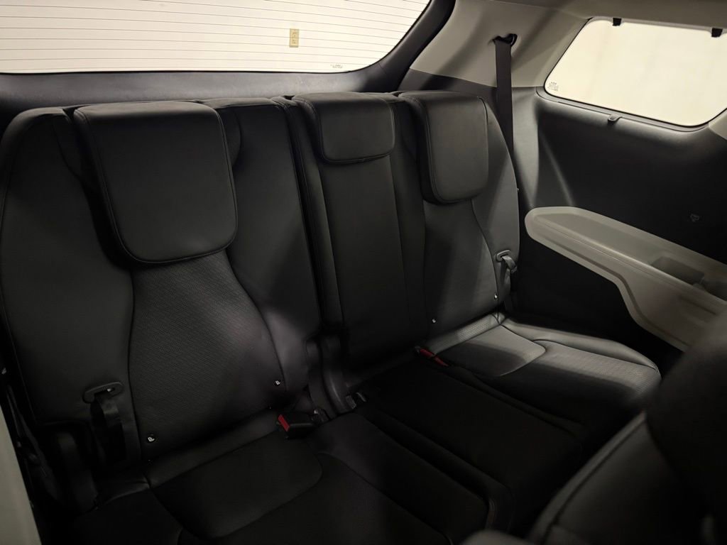 Used 2024 Kia Carnival SX Prestige image 27