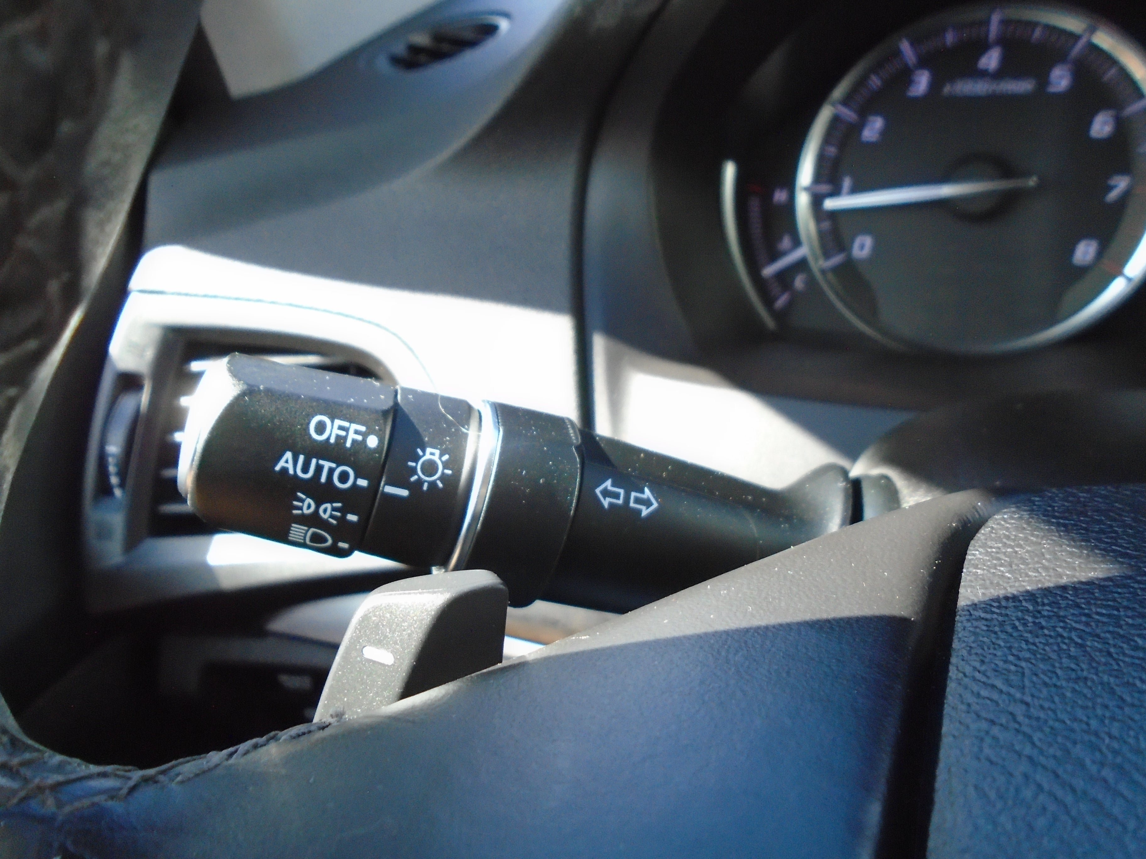 Used 2020 Acura MDX w/ Technology Package AWD/4WD image 76