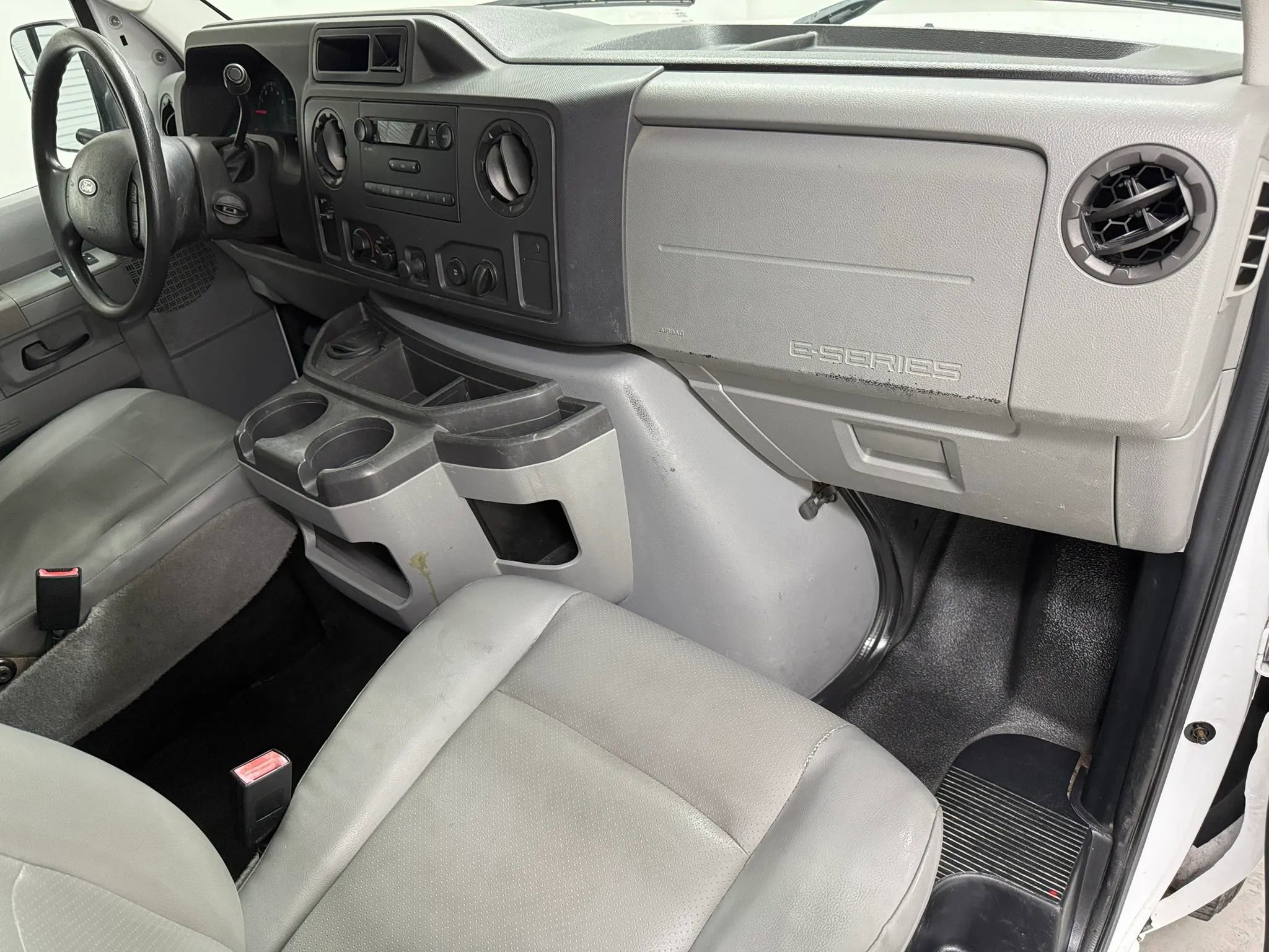 Used 2011 Ford E-150 and Econoline 150 w/ Commercial Cargo Van Pkg RWD image 8