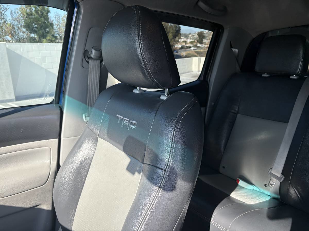 Used 2015 Toyota Tacoma 4x4 Double Cab w/ TRD Sport Package image 21