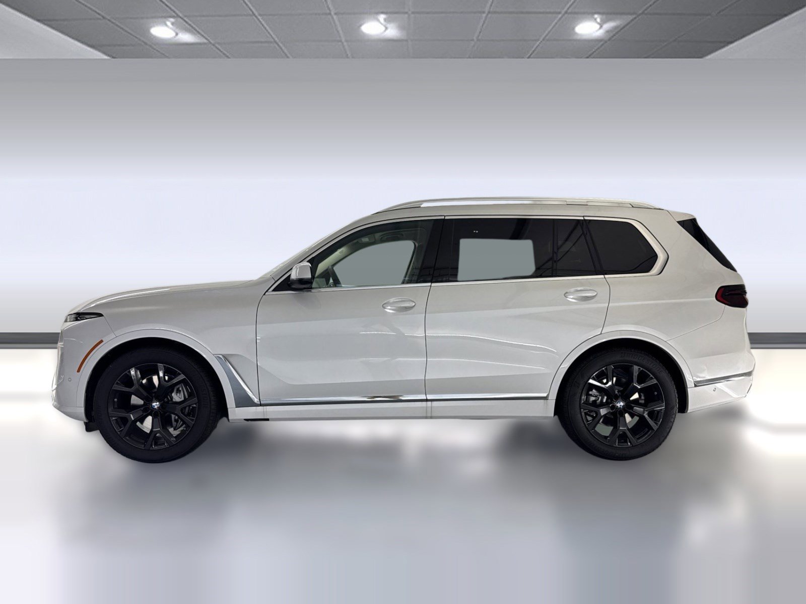 Used 2026 BMW X7 xDrive40i w/ Premium Package AWD/4WD image 2