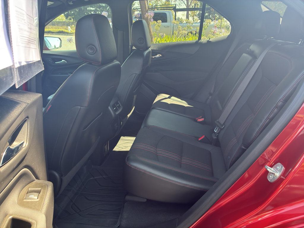 Used 2023 Chevrolet Equinox RS FWD image 37