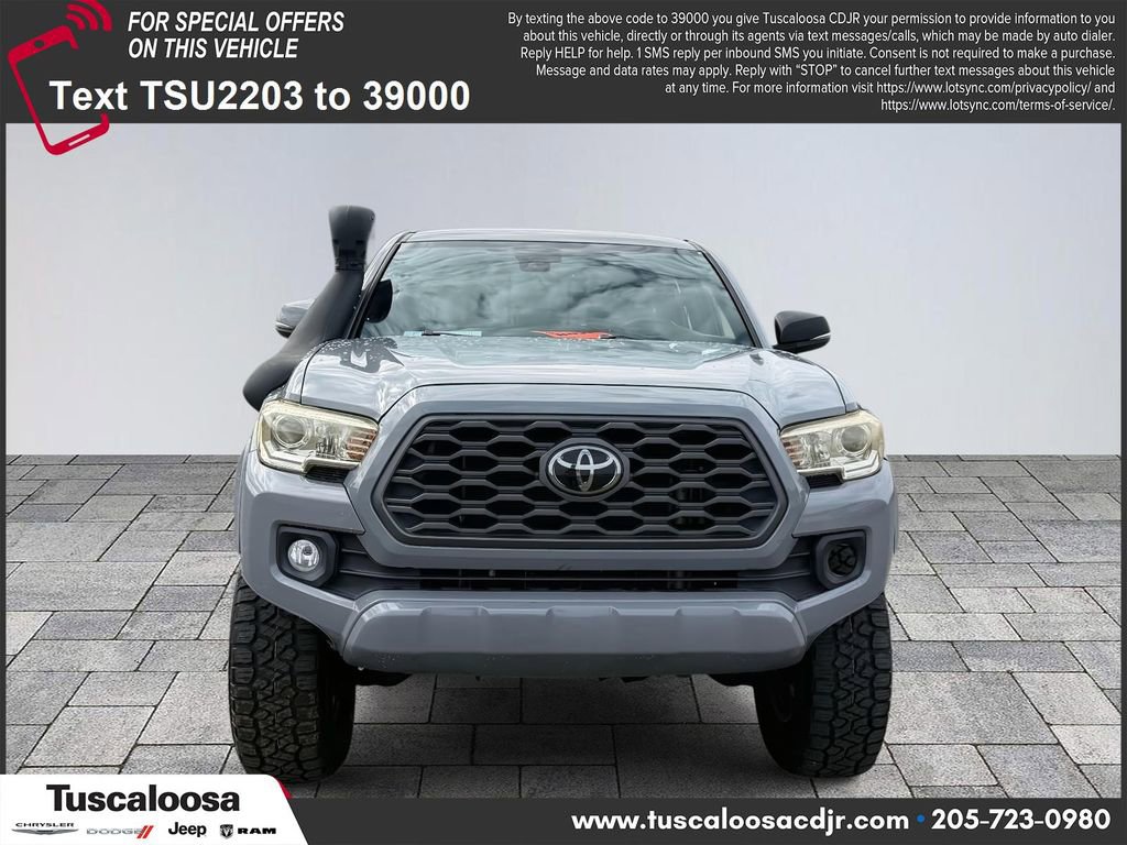 Used 2021 Toyota Tacoma TRD Off-Road image 2