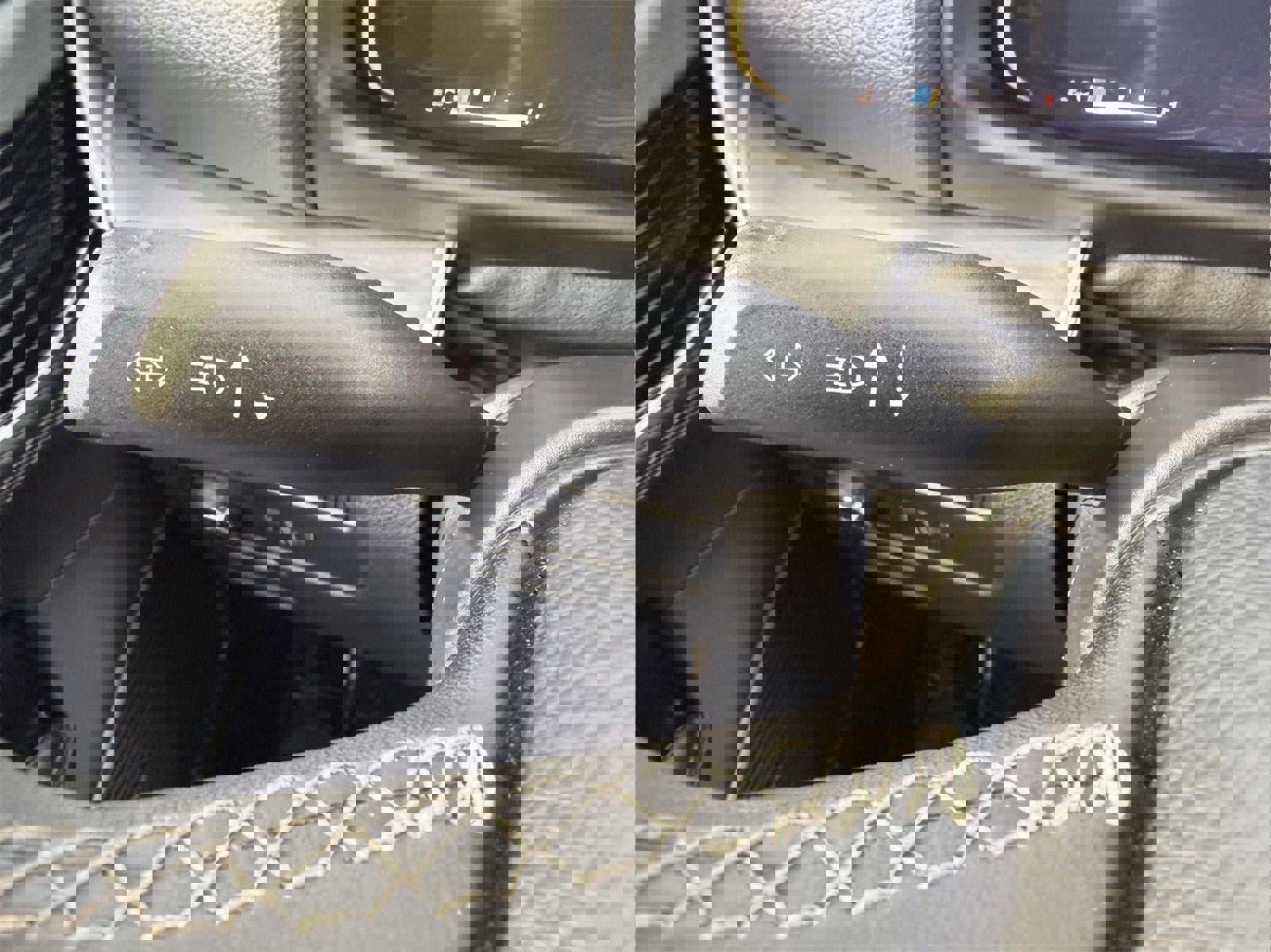 Used 2025 Jeep Wagoneer L 4WD image 18