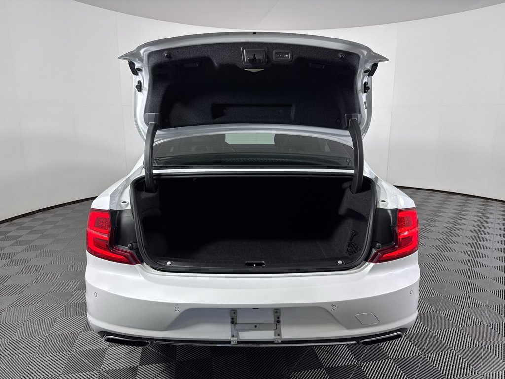 Used 2018 Volvo S90 T6 Momentum w/ Convenience Package AWD/4WD image 7