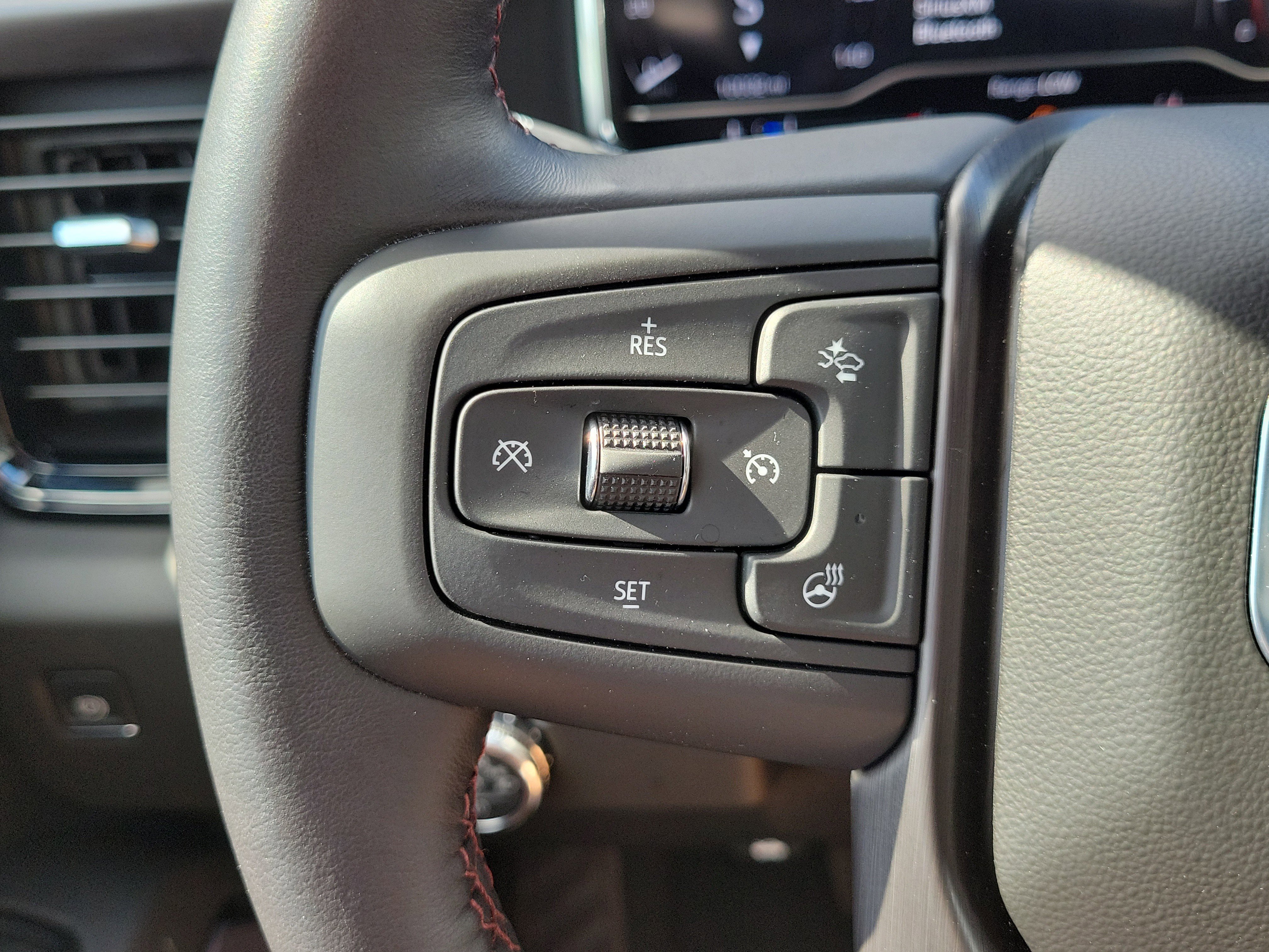 Used 2025 GMC Sierra 2500 AT4X AWD/4WD image 26
