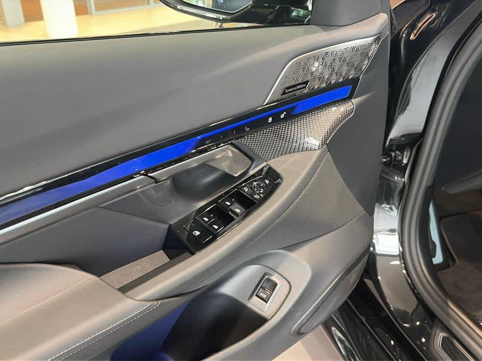New 2027 BMW M5 Touring AWD/4WD image 7