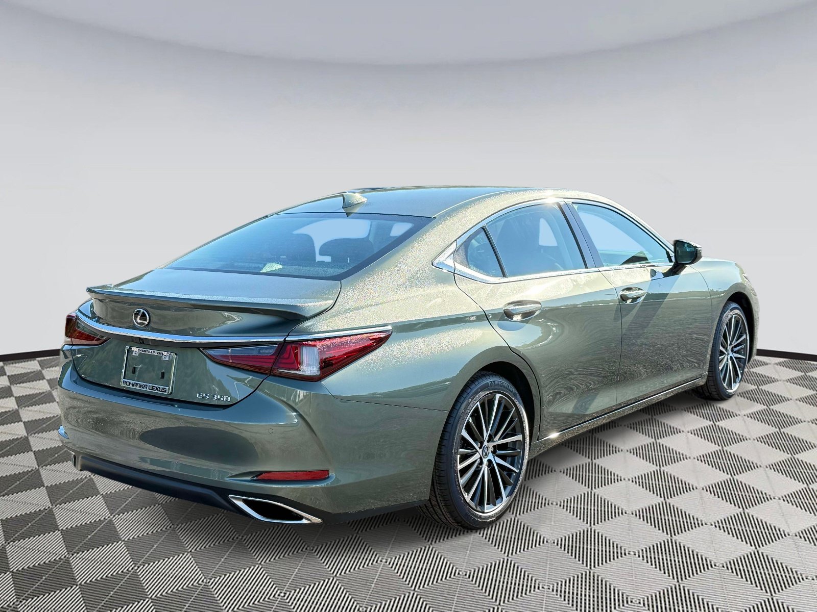 Used 2025 Lexus ES 350 w/ Premium Package FWD image 2