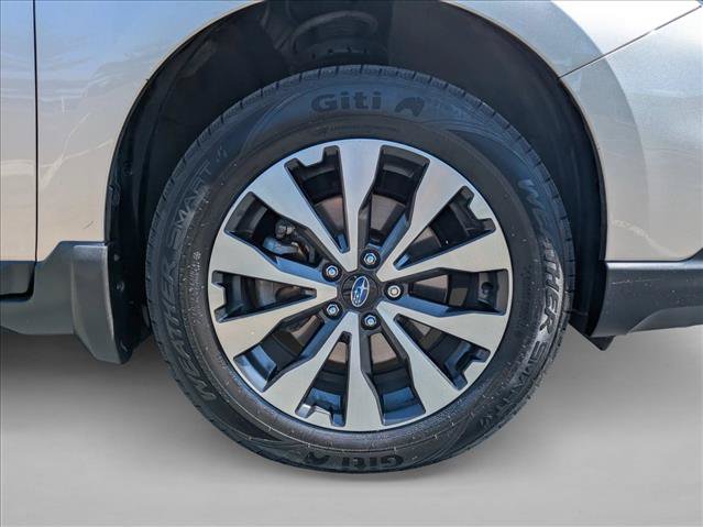 Used 2015 Subaru Outback 3.6R Limited AWD/4WD image 21