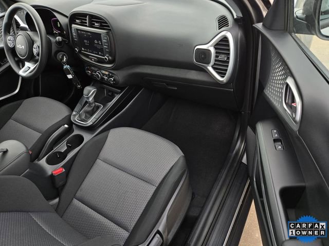 Certified 2025 Kia Soul S image 7