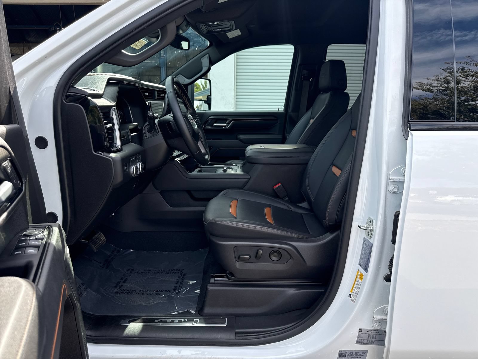 Used 2026 GMC Sierra 2500 AT4 AWD/4WD image 9