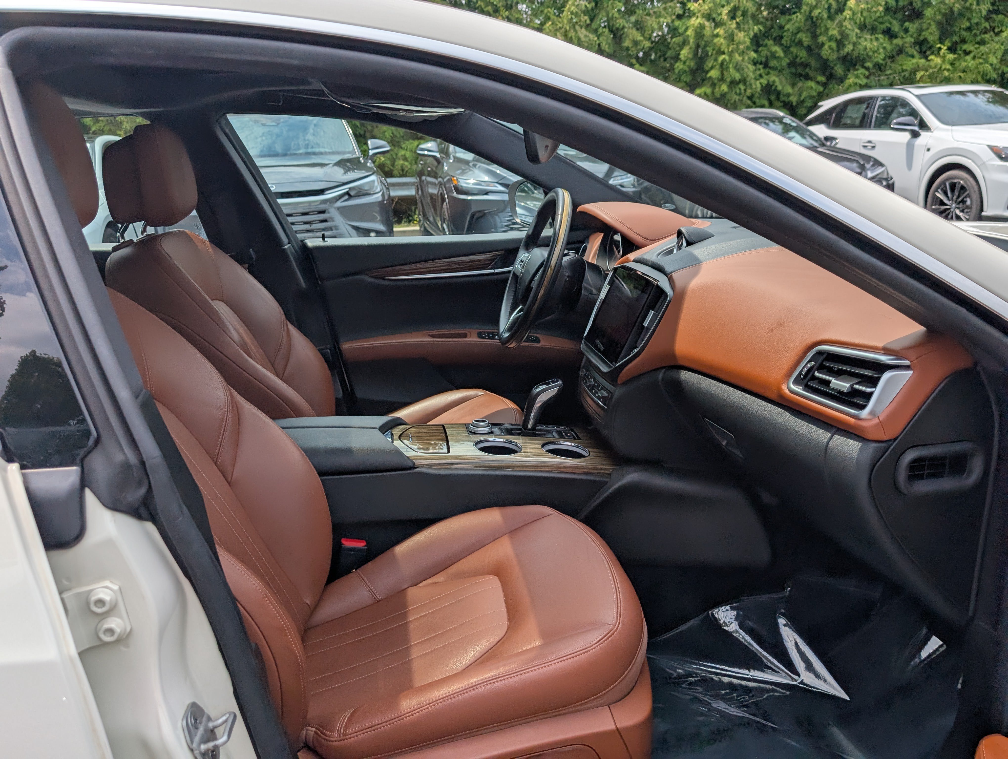Used 2021 Maserati Ghibli S Q4 AWD/4WD image 11