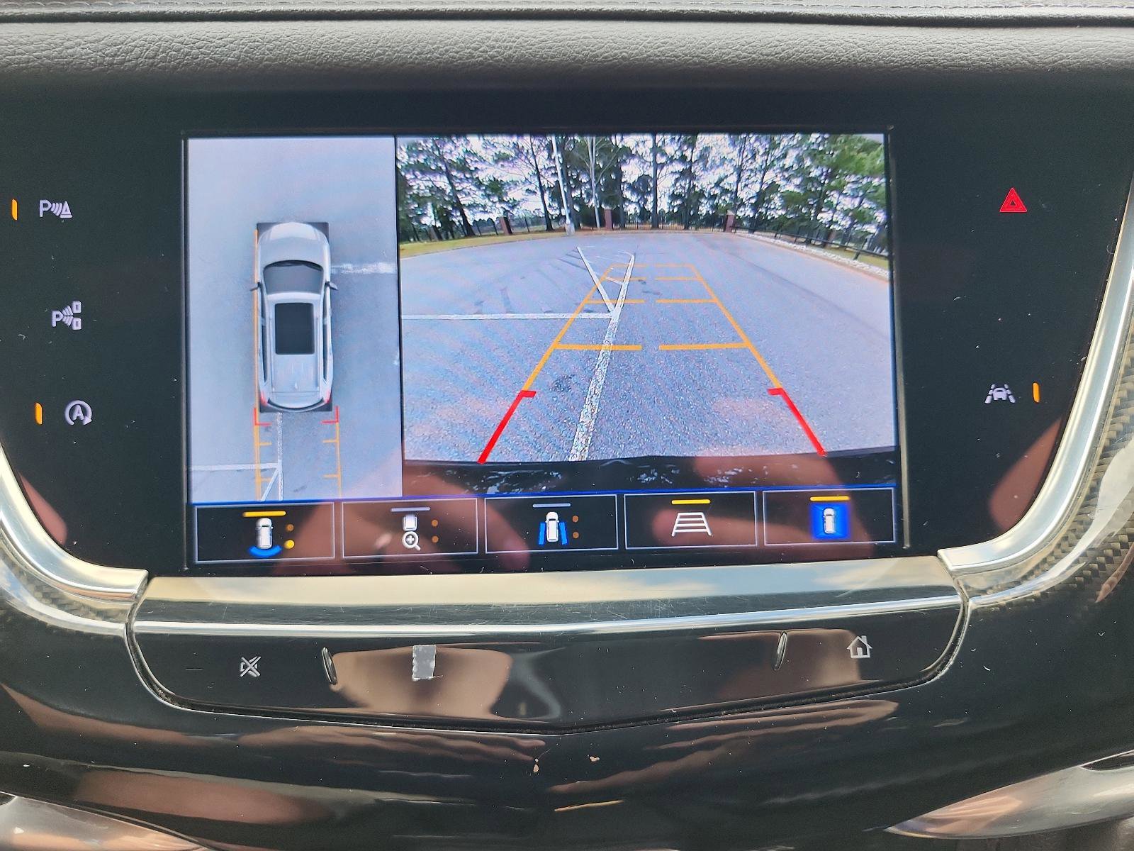 Used 2022 Cadillac XT6 Sport w/ Technology Package image 19