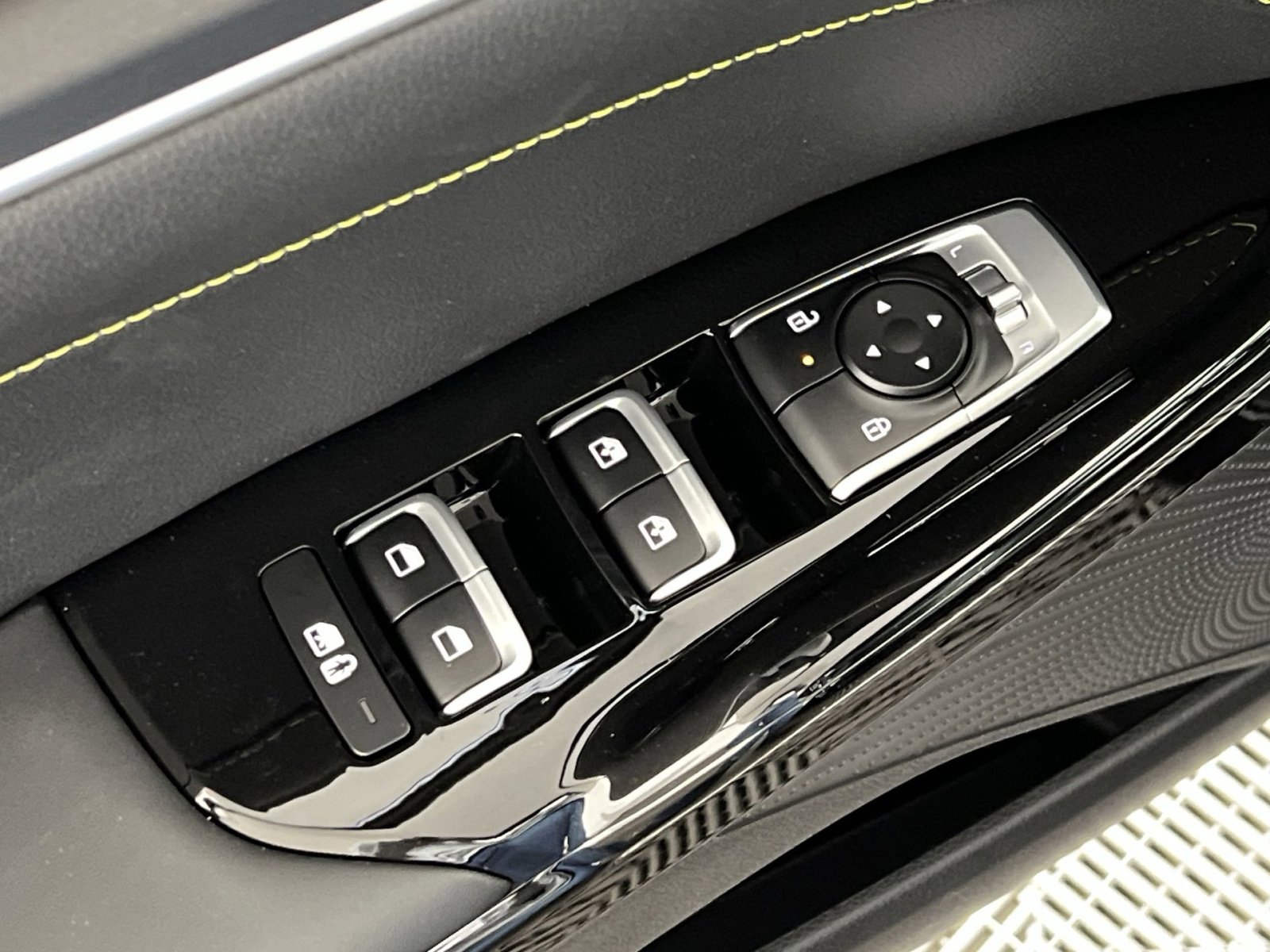 New 2026 Kia K5 GT image 13