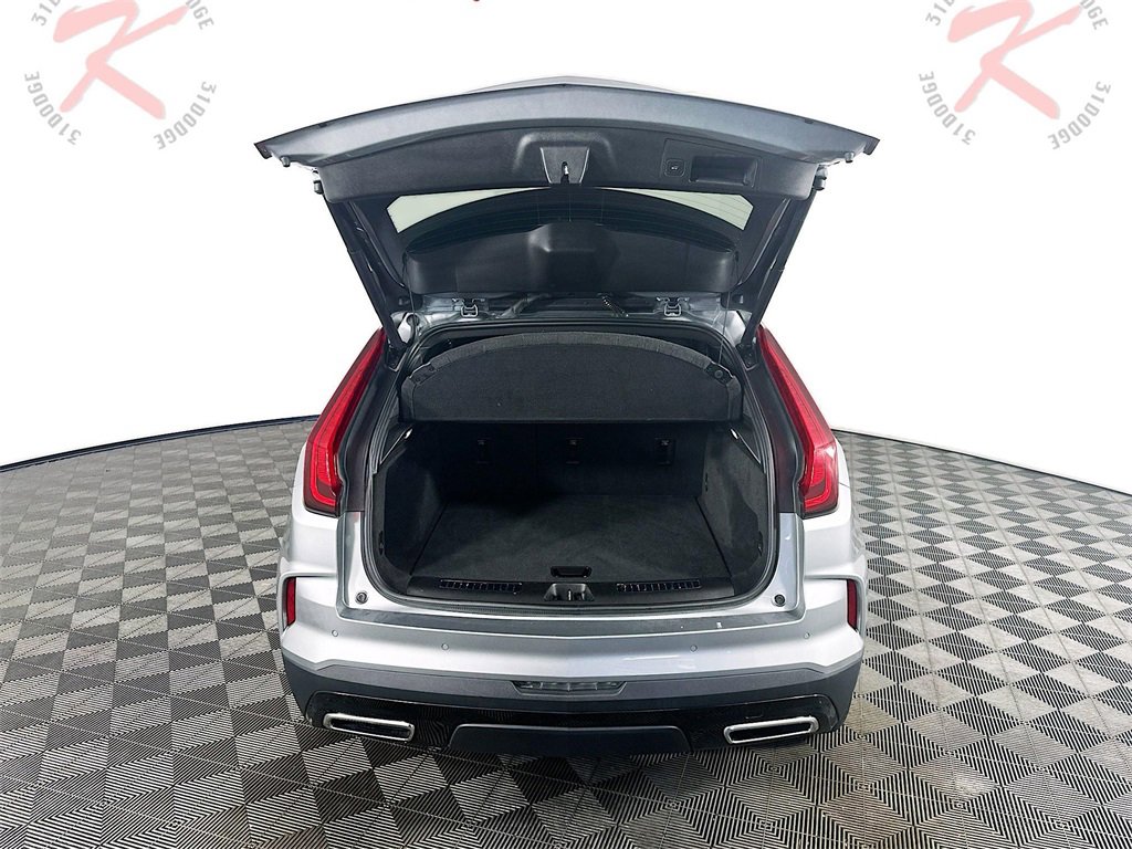 Used 2024 Cadillac XT4 Premium Luxury image 7