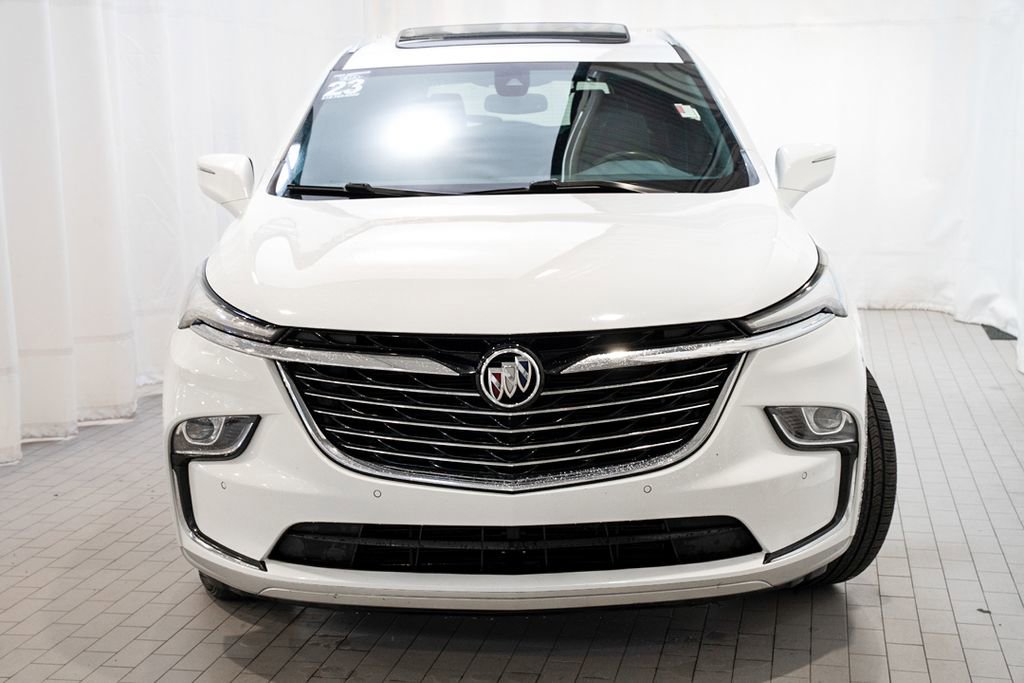 Used 2023 Buick Enclave Essence w/ Experience Buick Package image 2