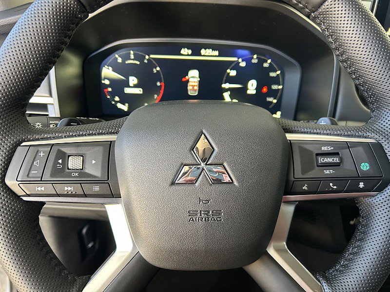 New 2026 Mitsubishi Outlander SE FWD image 20