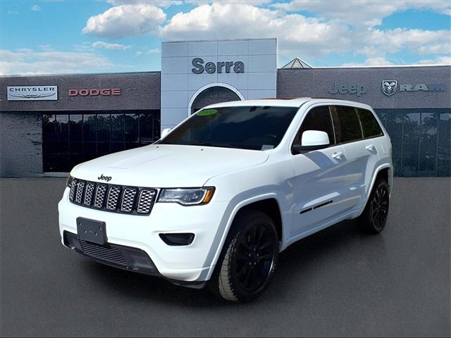 Used 2022 Jeep Grand Cherokee Laredo X image 3
