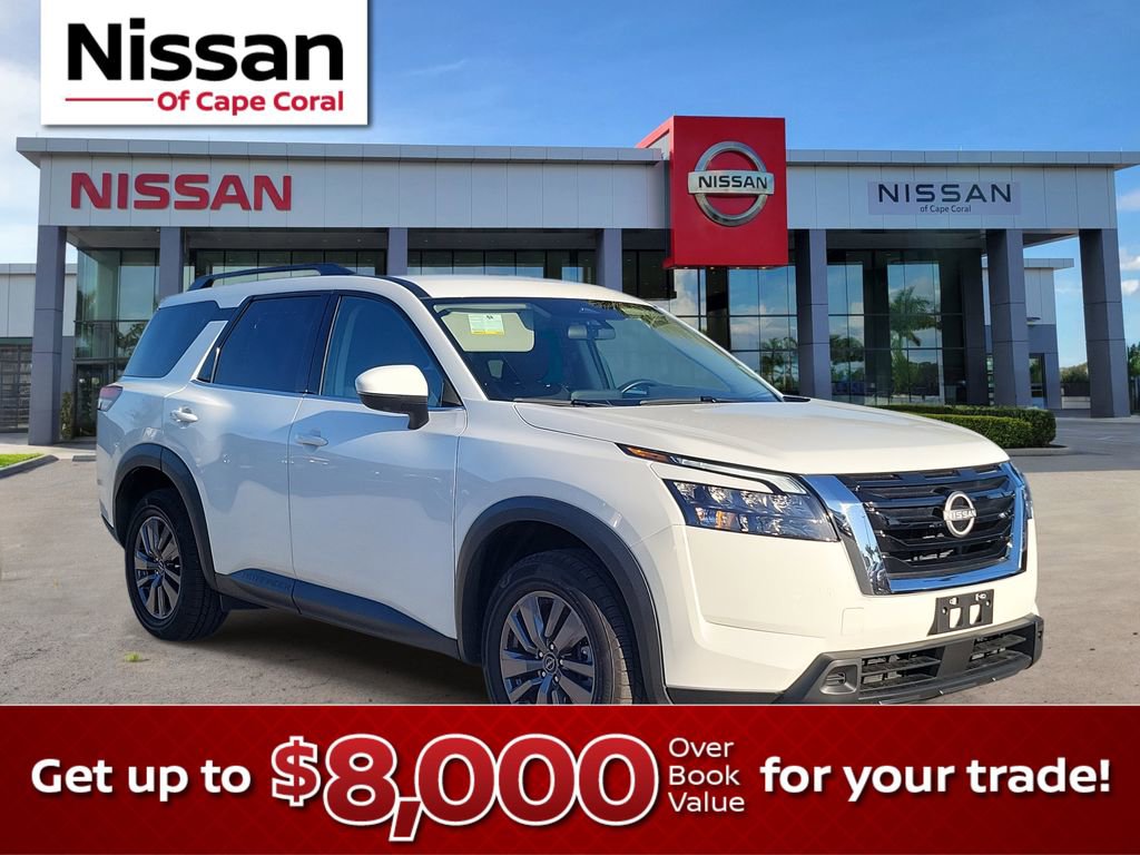 Used 2025 Nissan Pathfinder SV FWD image 1