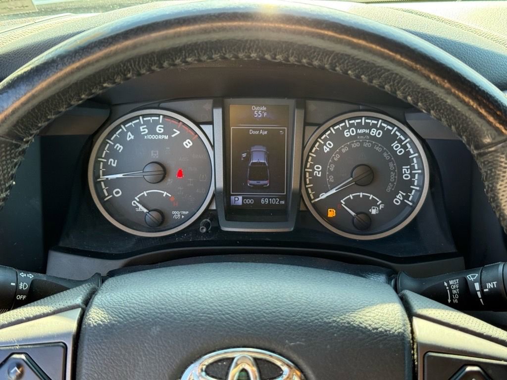 Used 2019 Toyota Tacoma TRD Off-Road image 17