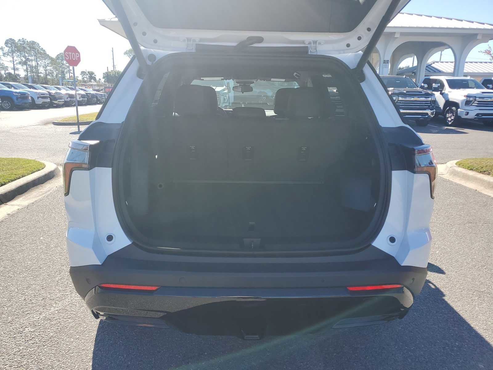 New 2026 Chevrolet Equinox RS image 5