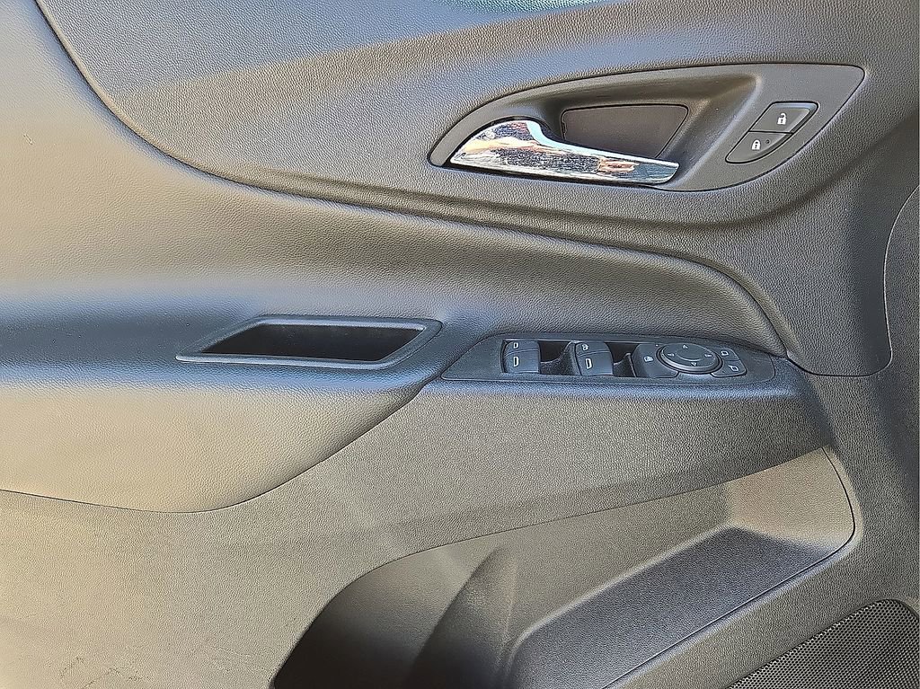 Used 2022 Chevrolet Equinox LT image 21