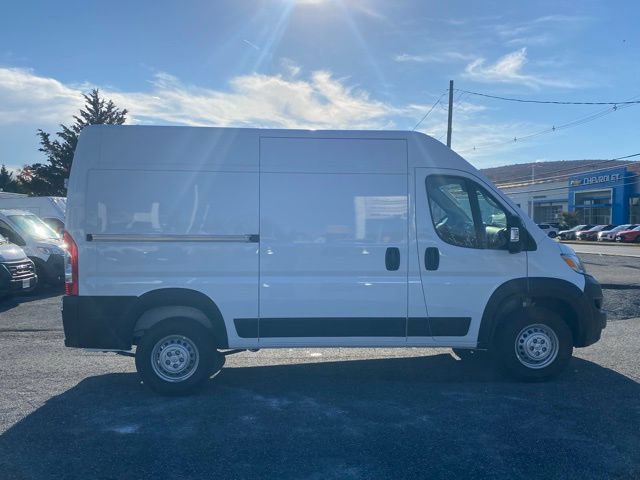 New 2026 RAM ProMaster 2500 w/ Convenience Group FWD image 9