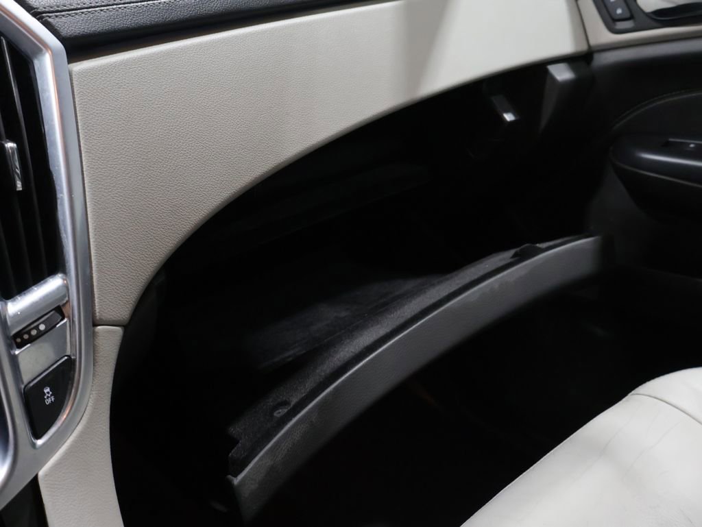 Used 2013 Cadillac SRX Premium AWD/4WD image 30