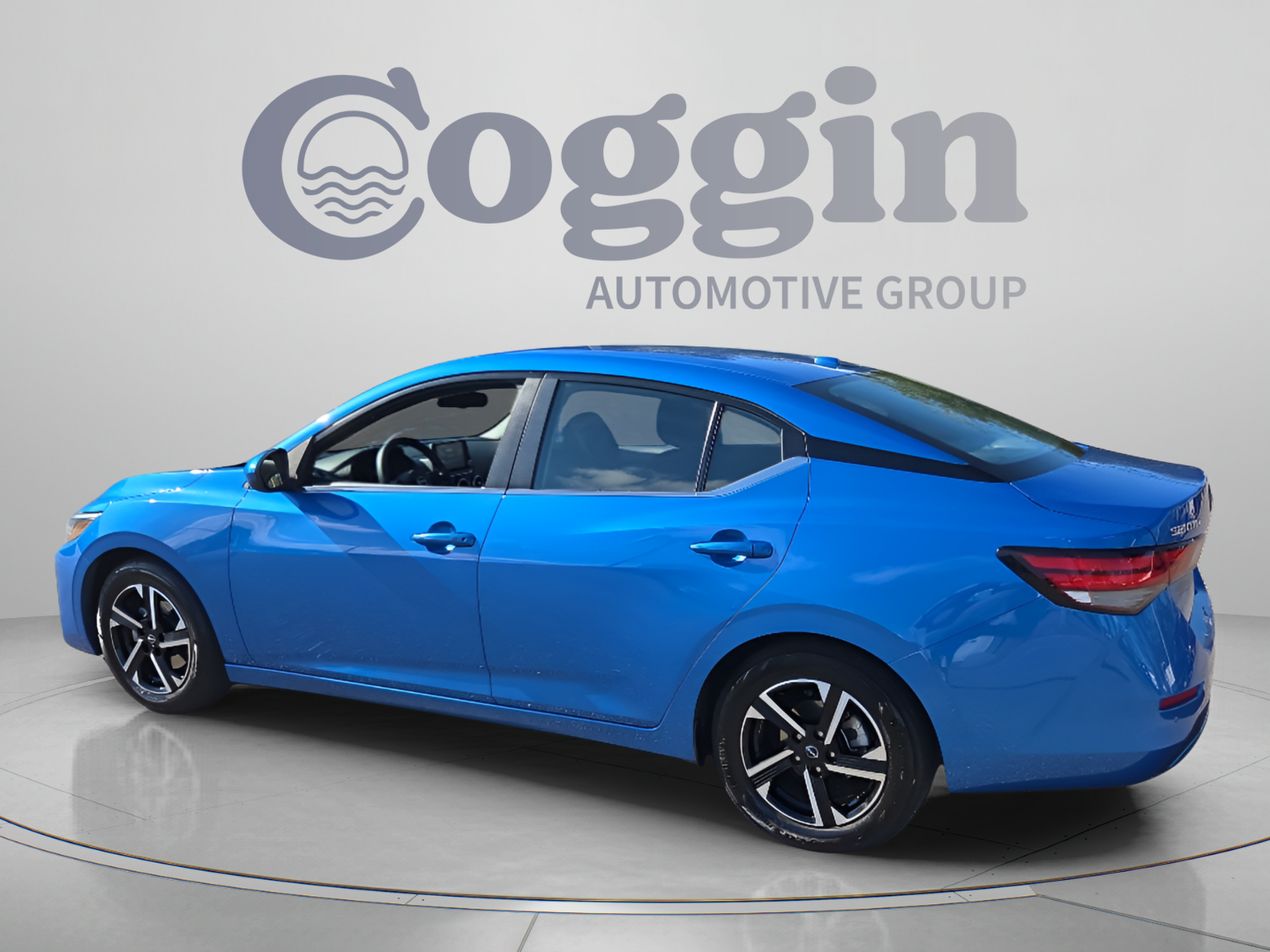 Used 2024 Nissan Sentra SV FWD image 3