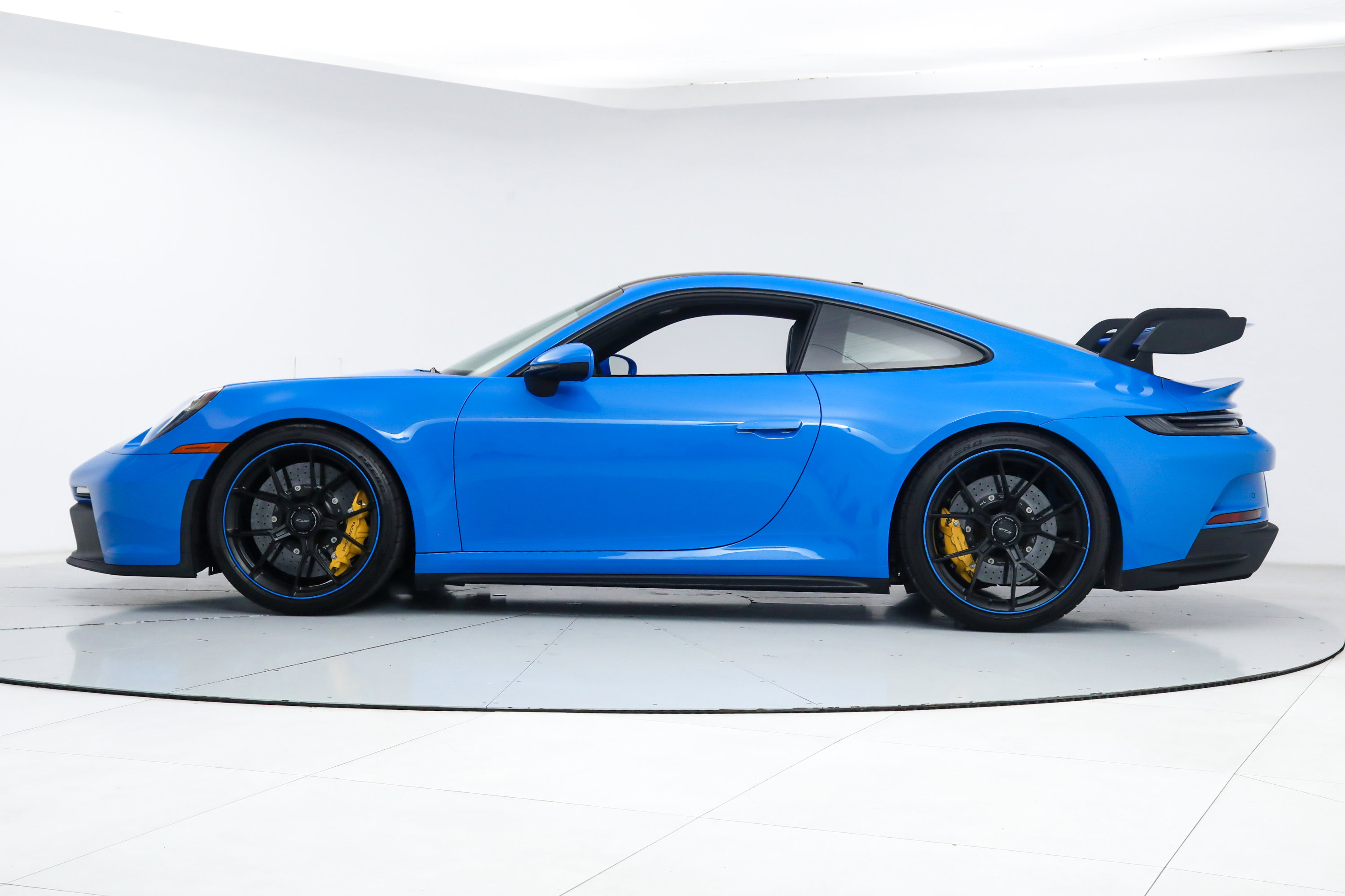 Used 2023 Porsche 911 GT3 image 2