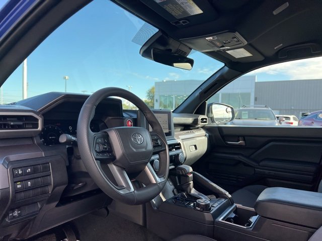 Certified 2025 Toyota Tacoma TRD Off-Road image 18
